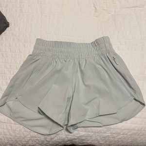 Aqua/Mint track that short lululemon
